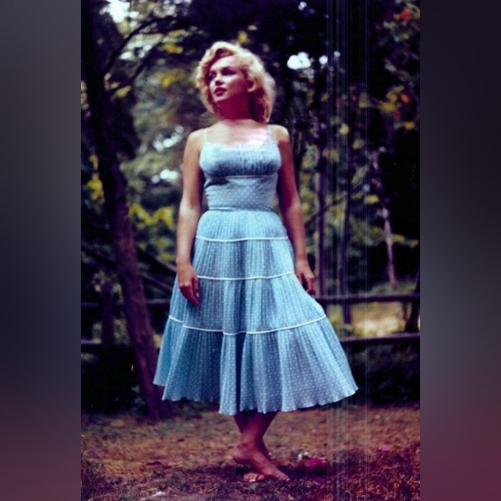 Marilyn Monroe Blue Polka Dot Dress!